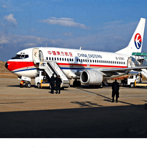 池州九华山航空运输航空快运业稳步发展的原因是什么？